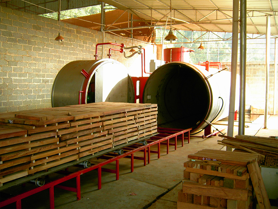 云南瑞麗 7 m3 傳統真空干燥設備